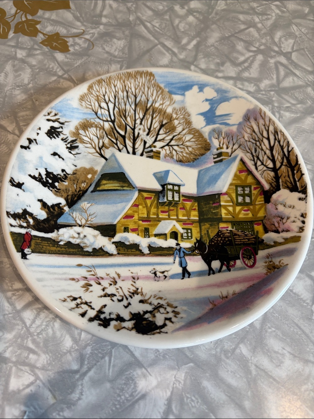 CHRISTMAS GREETINGS English Ironstone Pottery Plate 7" in diameter